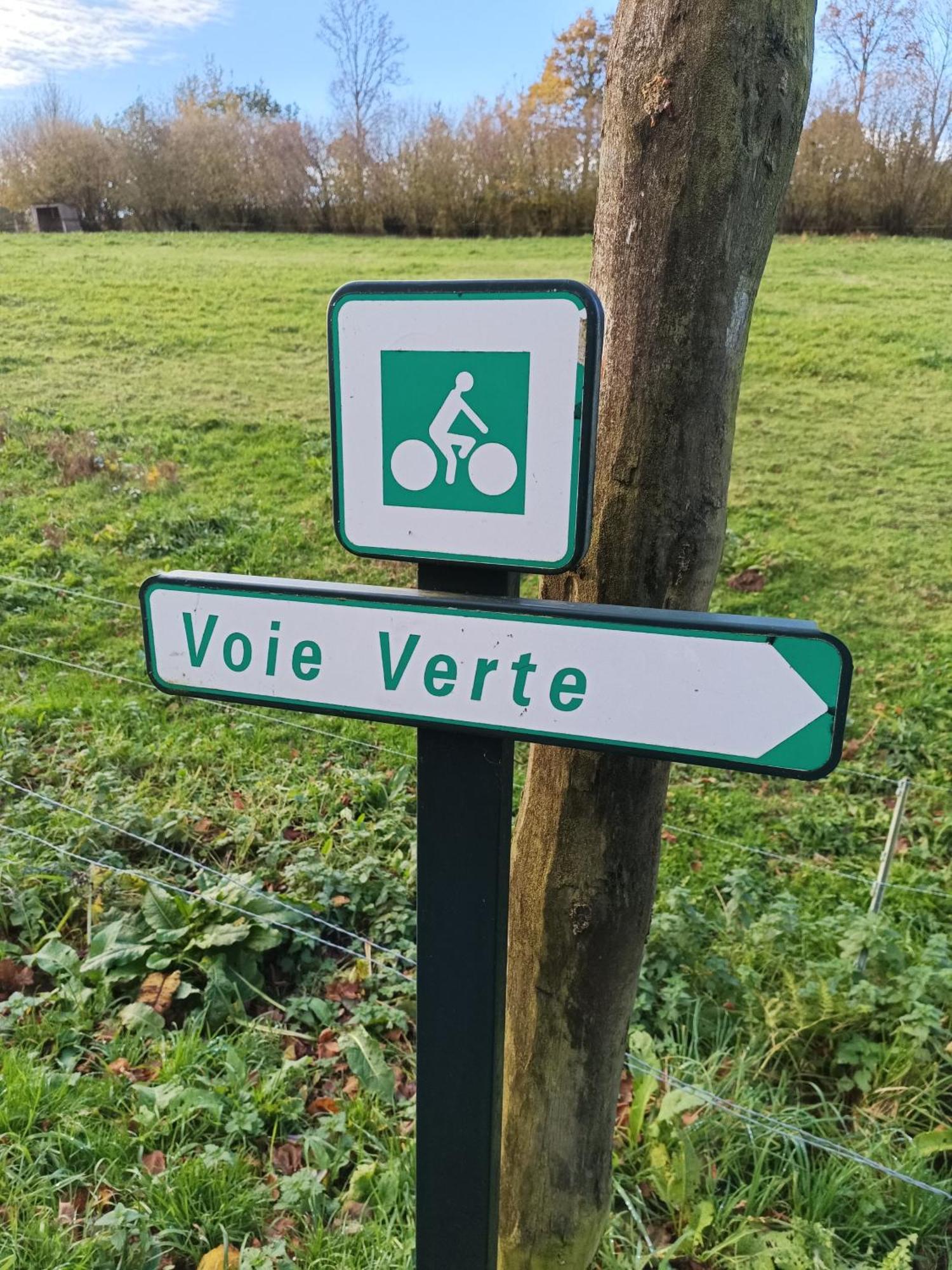 La Theresienne Pleines-Oeuvres Zewnętrze zdjęcie