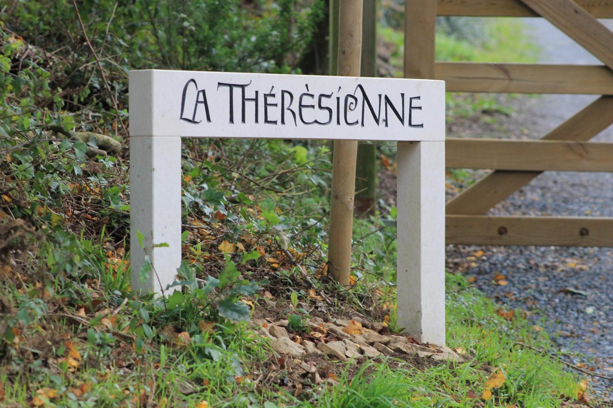 La Theresienne Pleines-Oeuvres Zewnętrze zdjęcie